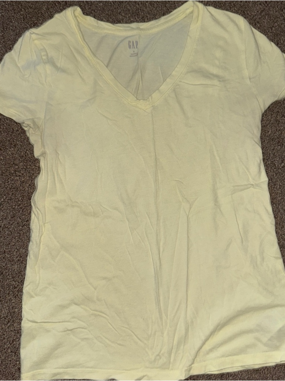 GAP Women's V-Neck Short Sleeve Tee in Light Yellow